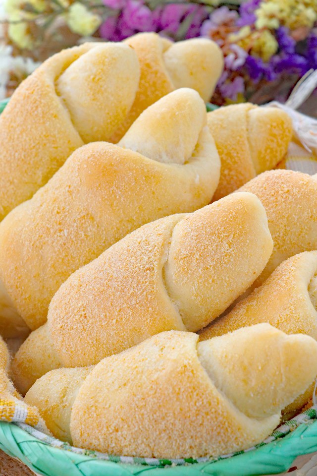 Señorita Bread (Filipino Spanish Bread) — baked with Chef Axl